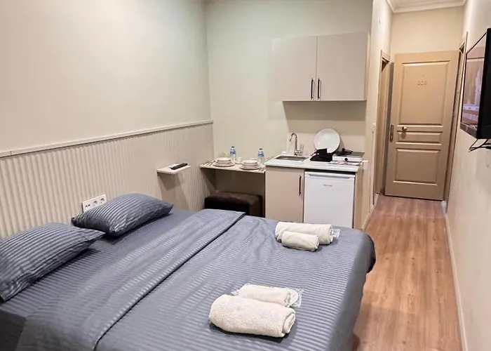 Apart Otel Renova Old 3*